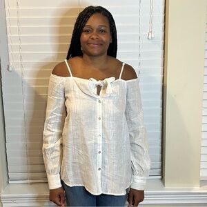 193. Doe & Rae NWT Women's  Long Sleeve Off the  Shoulder Top Cream Size S, M, L